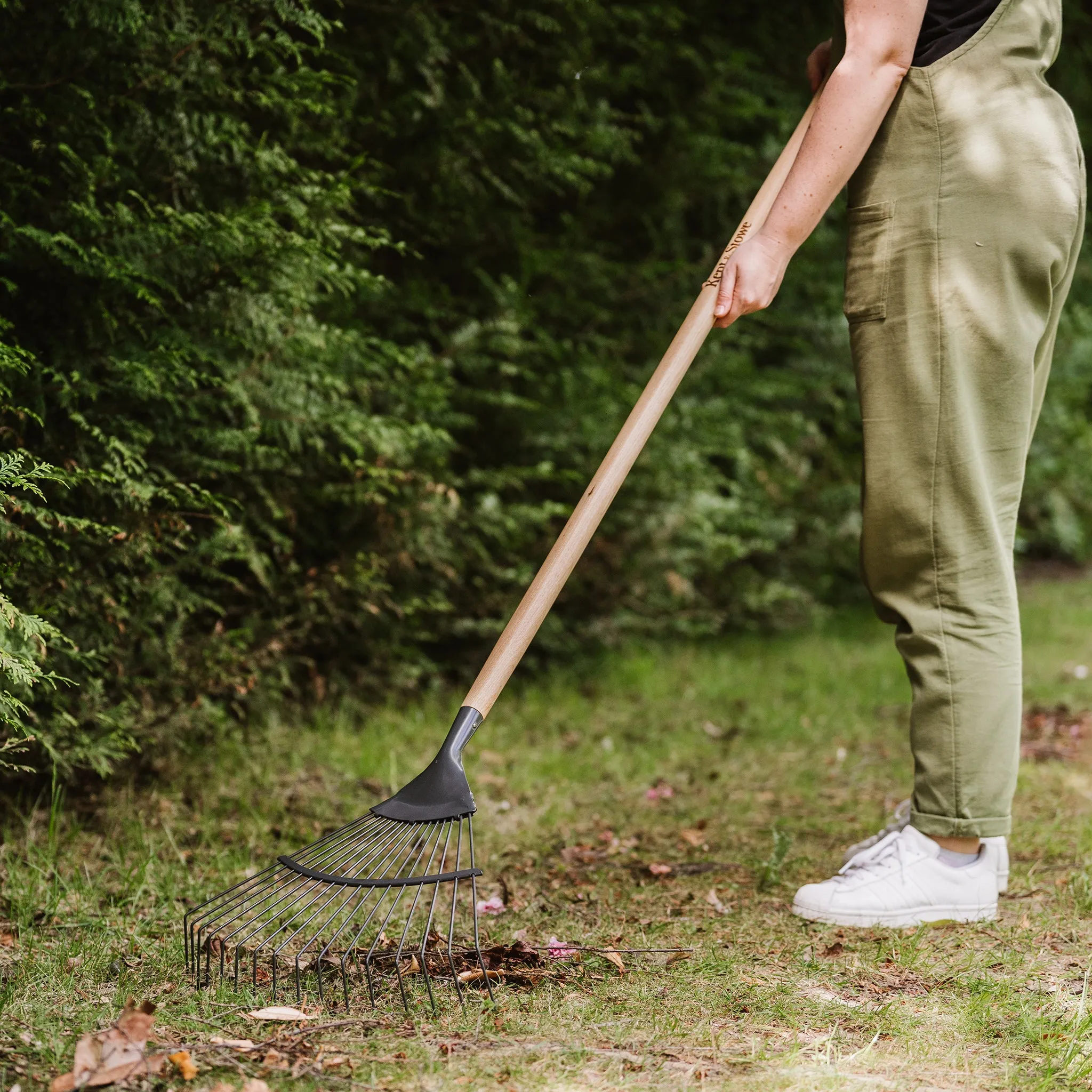 Kent & Stowe Carbon Steel Lawn & Leaf Rake