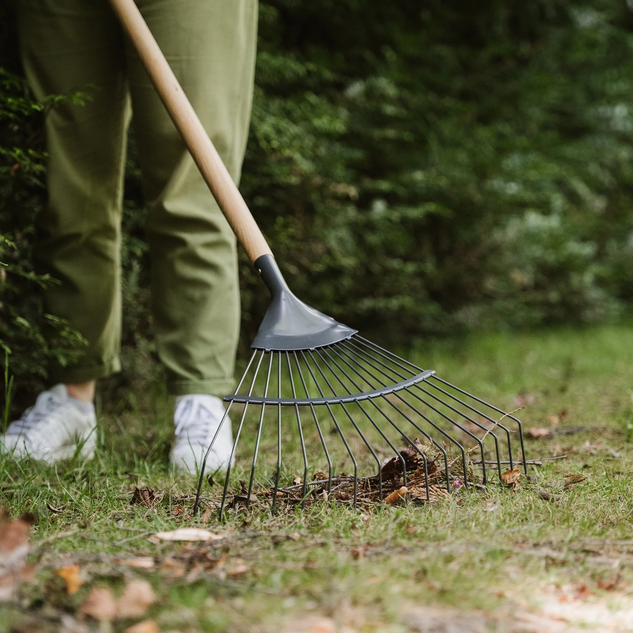 Kent & Stowe Carbon Steel Lawn & Leaf Rake